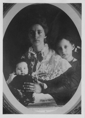 Portrait of Mary Murphy Covillaud and two children